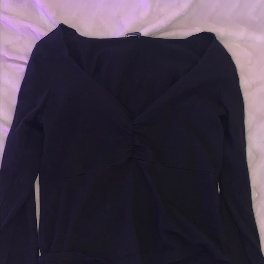 Black long sleeve scrunch top
